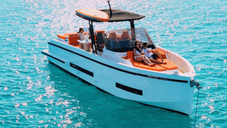 Embarque en Marina Ibiza